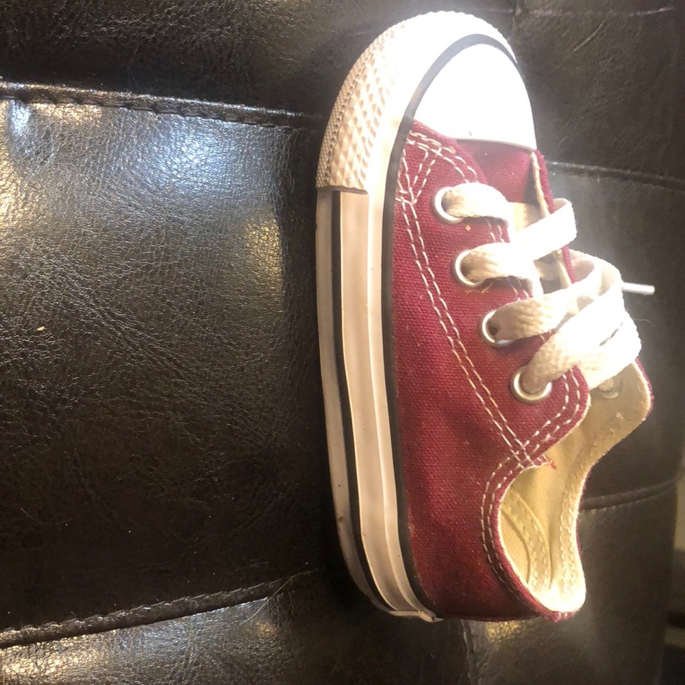 Size 5 toddler converse
